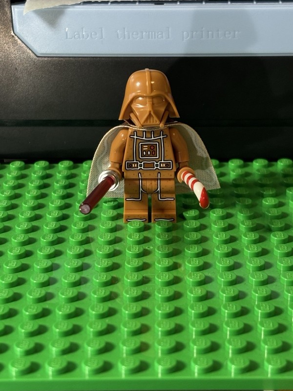 Lego Star Wars Gingerbread Vader Minifigure (SW1483 / 40806)