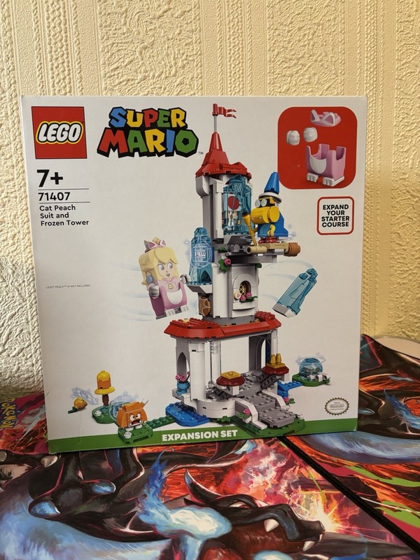 LEGO Super Mario Cat Peach Suit and Frozen Tower 71407