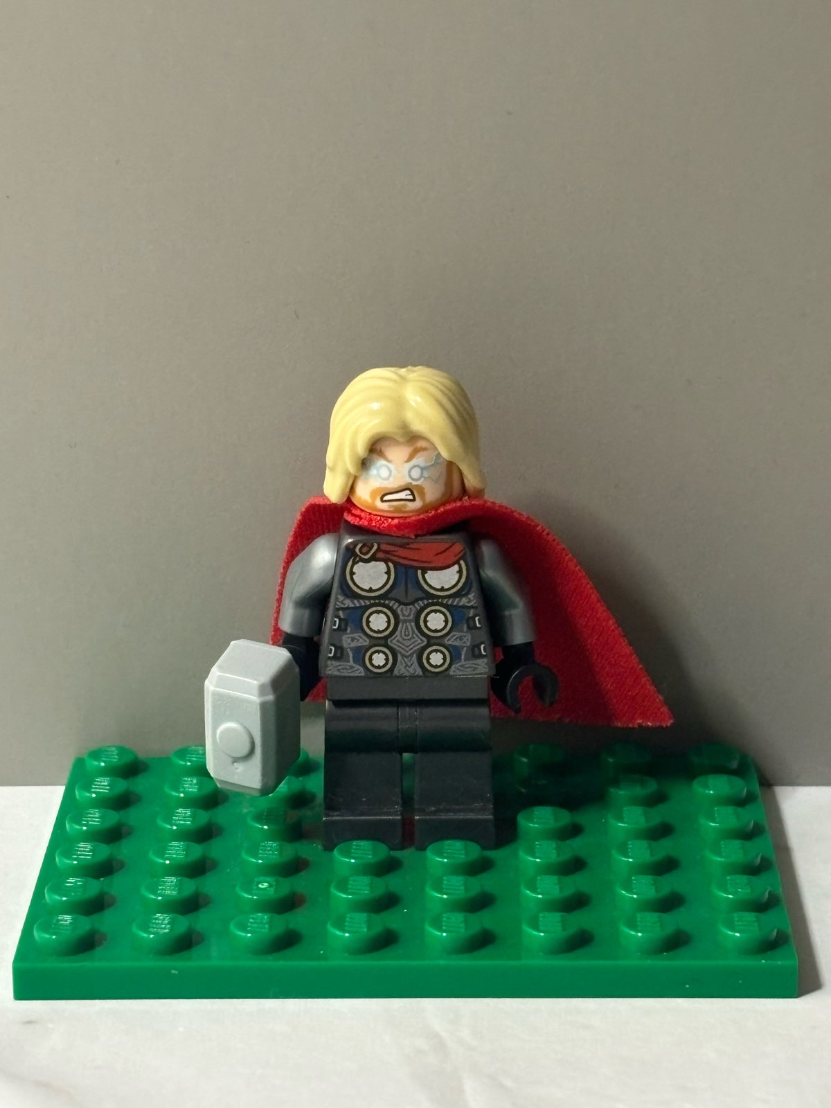 LEGO Marvel Super Heroes Thor Minifigure sh0645