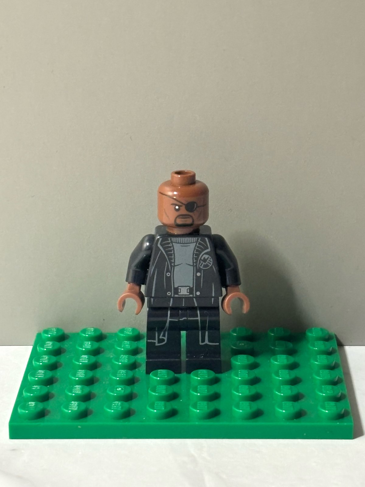 LEGO Marvel Super Heroes Nick Fury Minifigure sh0585a