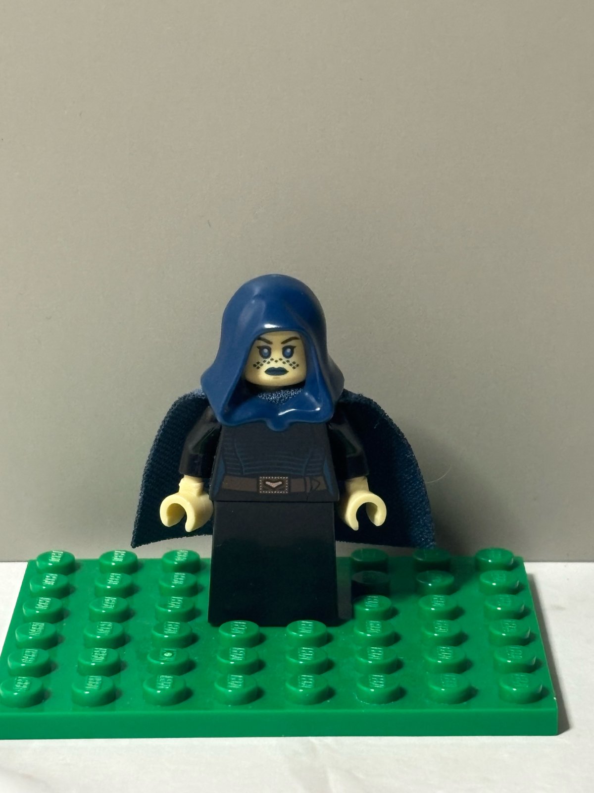 LEGO Star Wars Barriss Offee Minifigure sw0909