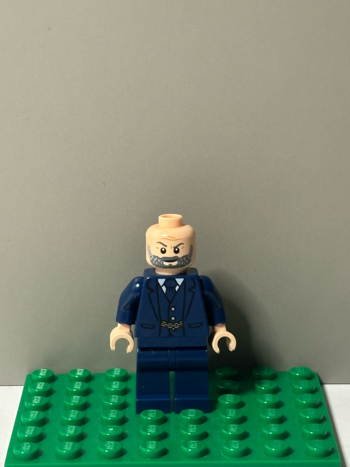 LEGO Marvel Super Heroes Obadiah Stane Minifigure sh0738