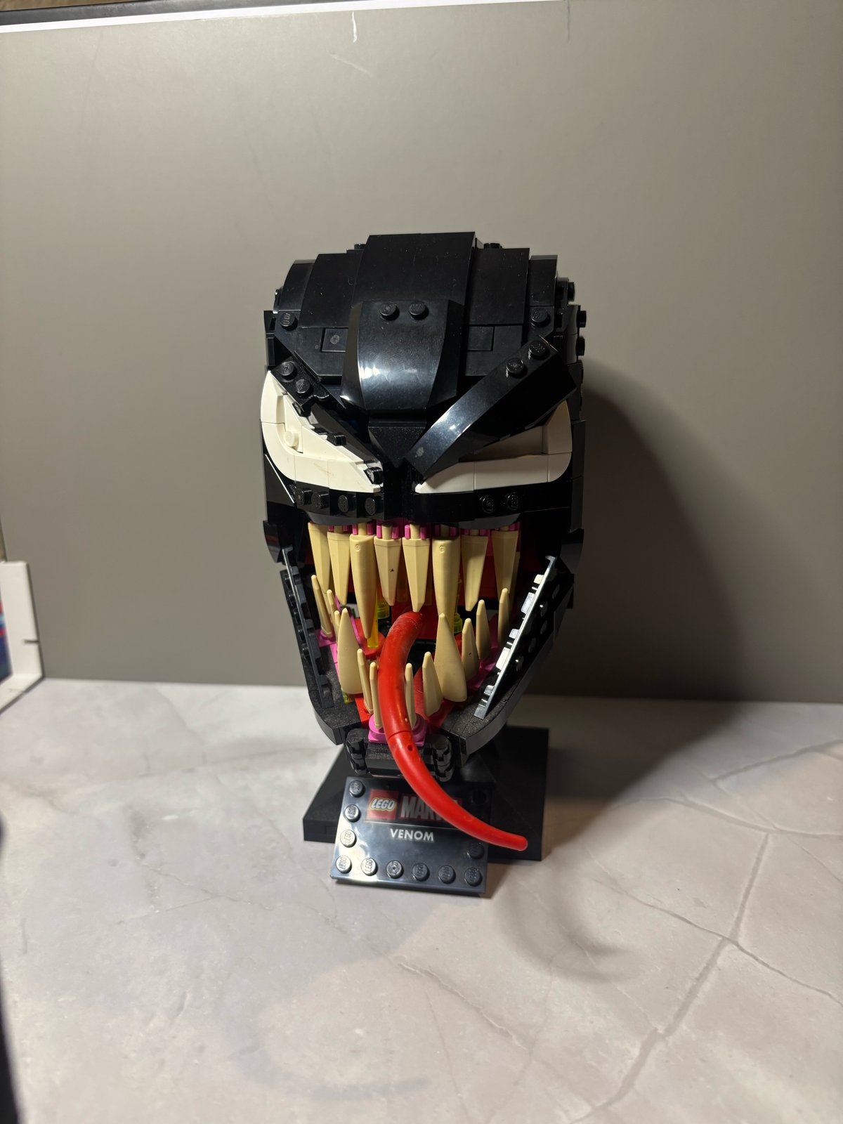 LEGO Marvel Venom Helmet 76187 Built Set 98% Complete